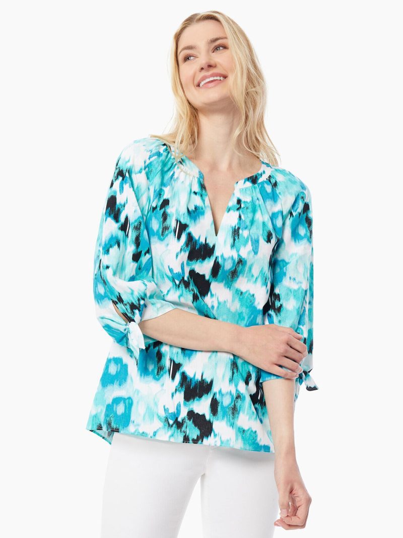 Linen-Blend V-Neck Tie-Sleeve Blouse in the color NYC White/Blue Grotto Multi | Jones New York