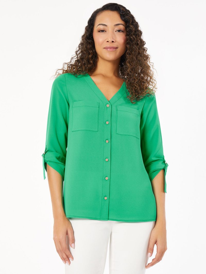 Jasper Crepe Collarless Tunic in the Color Kelly | Jones New York