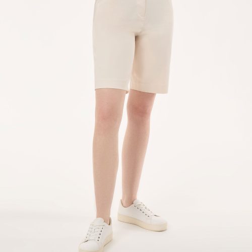 Solid Fly Front Bermuda Short in the Color Jones White | Jones New York