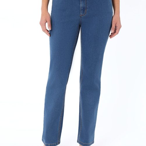 Lexington Straight Leg Jeans, Skywash in the Color Sky Wash | Jones New York