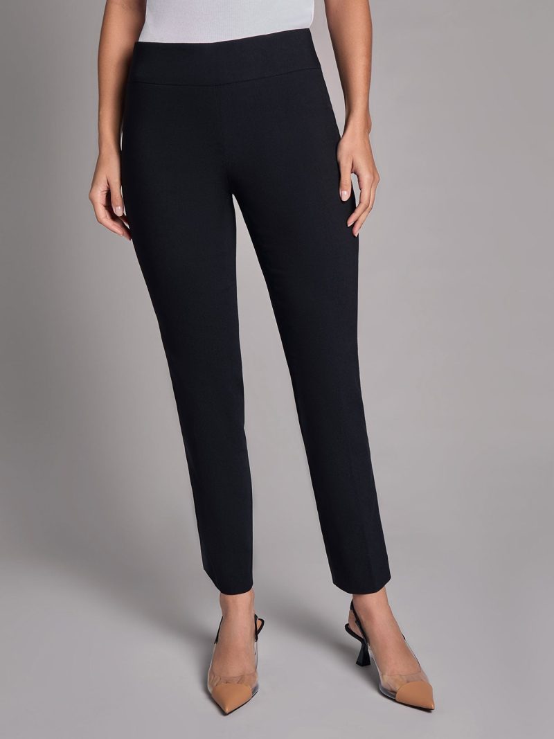 Petite Pull-On Straight Leg Pants, Stretch Twill in the Color Jones Black | Jones New York